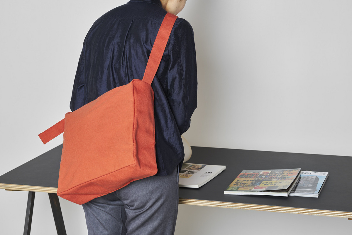 U padded shoulder bag cheap